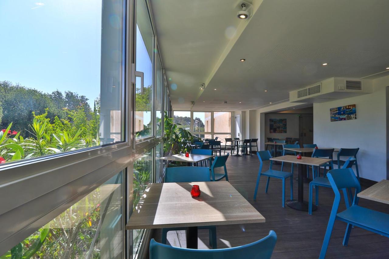 Hotel Restaurant Kyriad Fréjus Exteriér fotografie