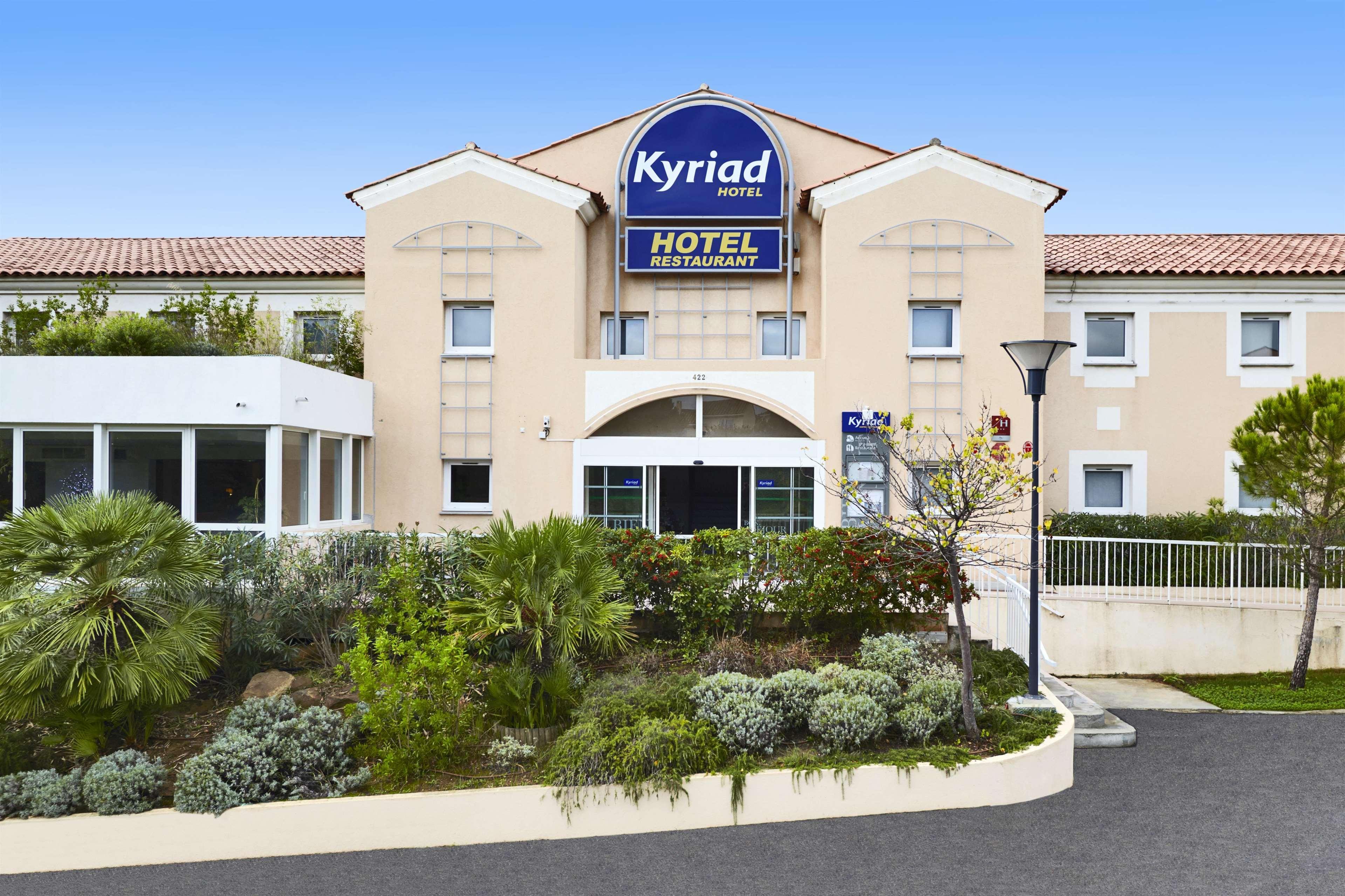 Hotel Restaurant Kyriad Fréjus Exteriér fotografie
