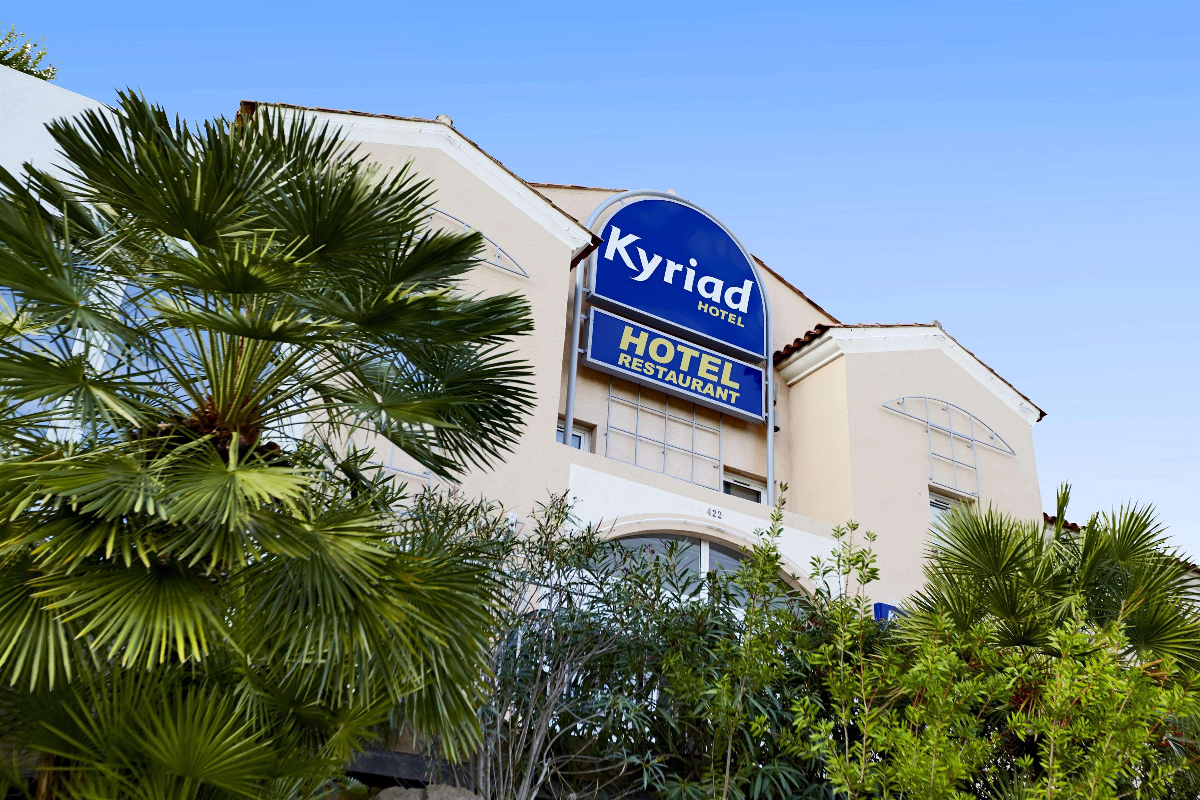 Hotel Restaurant Kyriad Fréjus Exteriér fotografie