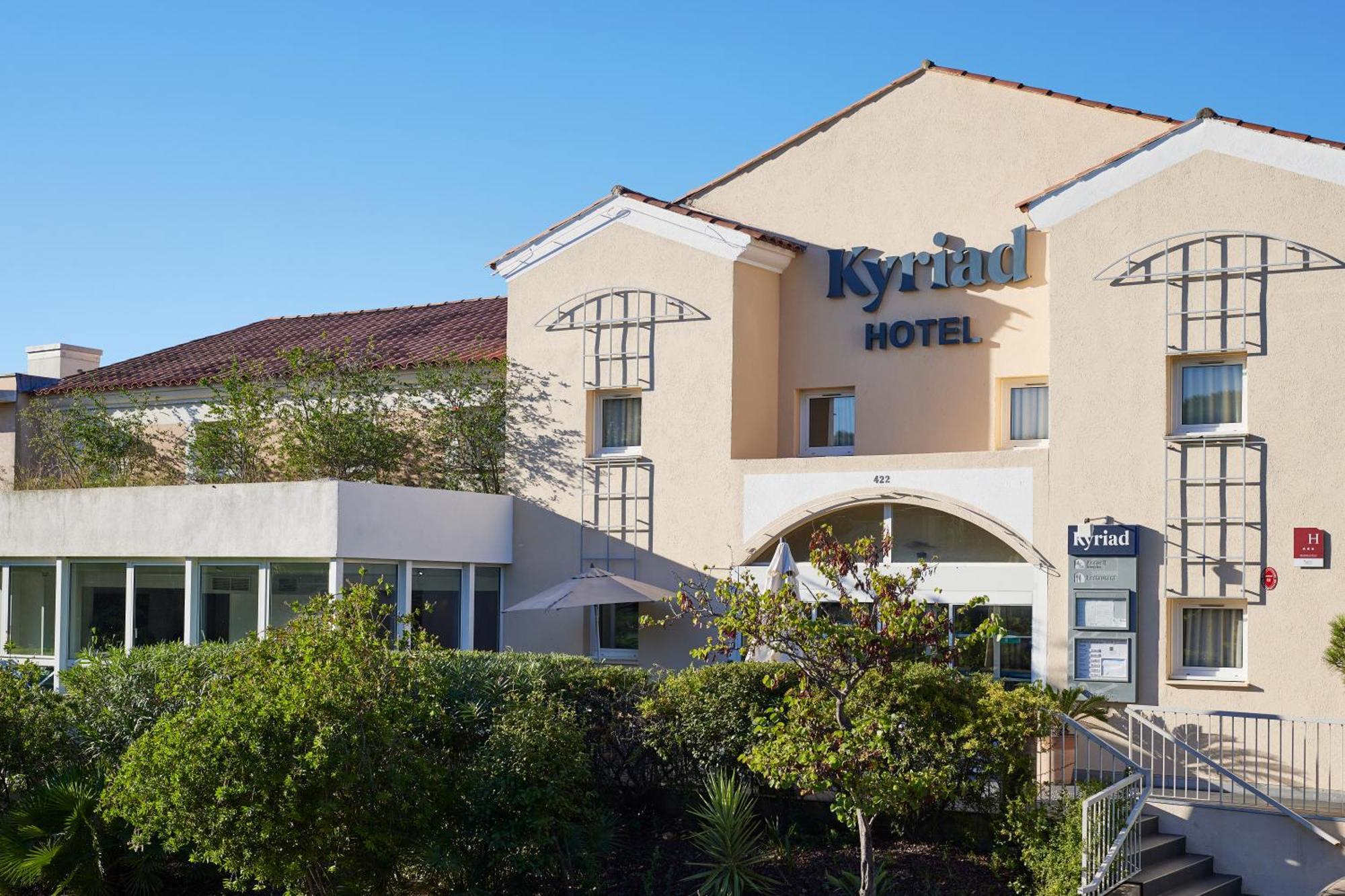 Hotel Restaurant Kyriad Fréjus Exteriér fotografie